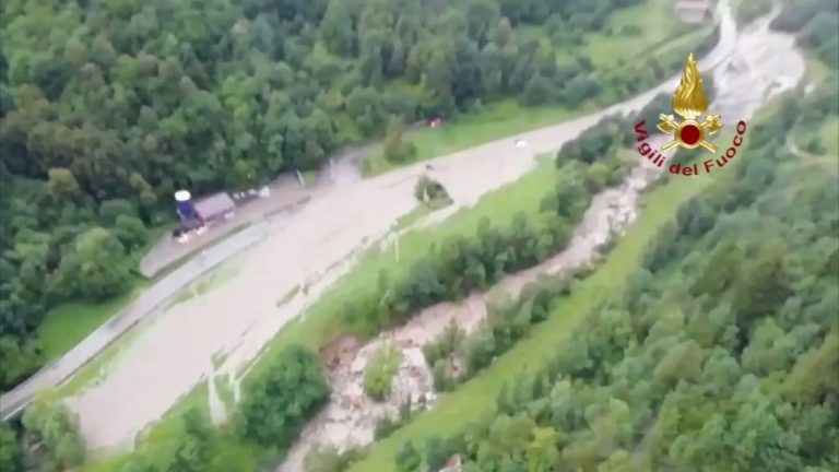 Maltempo in Italia, esonda il fiume Oglio