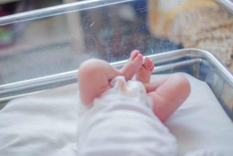 Neonato ustionato Portici