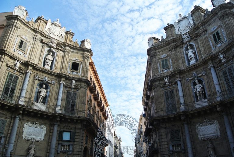 Covid, le regioni a rischio zona gialla