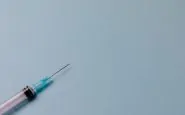 Il vaccino Pfizer è stato autorizzato definitivamente negli Usa dalla Fda