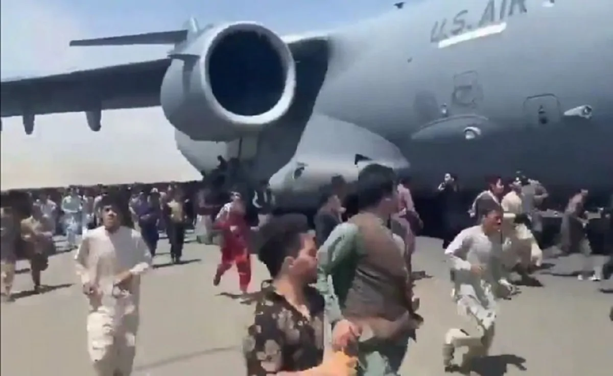 cadavere aereo afghanistan