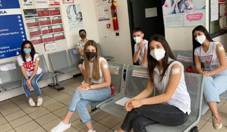 dati vaccini giovani regioni
