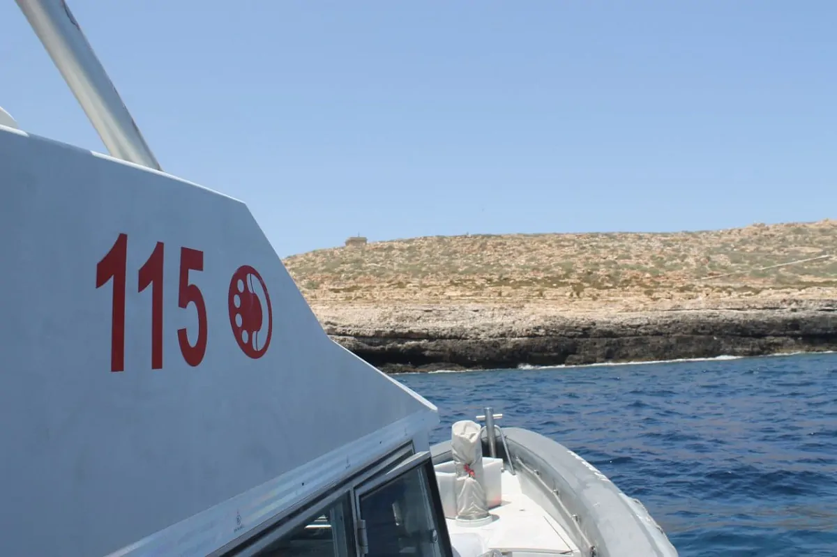 Una unità navale del 115 di Lampedusa