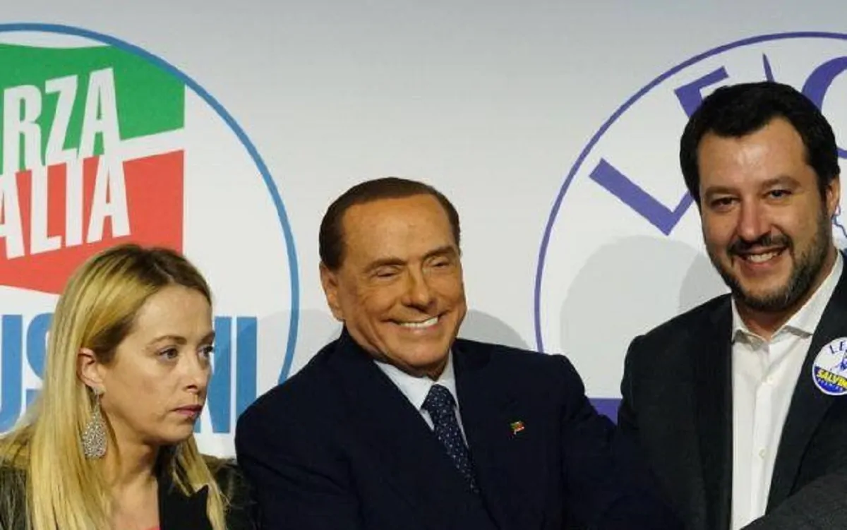 Silvio Berlusconi con Matteo Salvini e Giorgia Meloni
