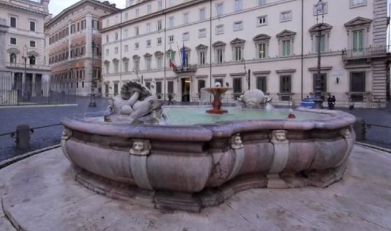 Green pass, cabina di regia a rischio: