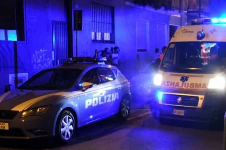Cosparge di alcol l'ex compagno