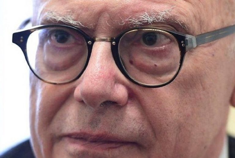 Il professor Massimo Galli