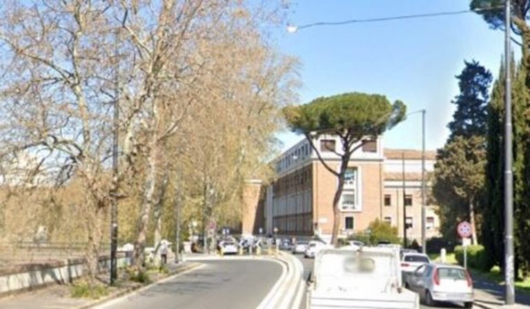 Incidente sul Lungotevere