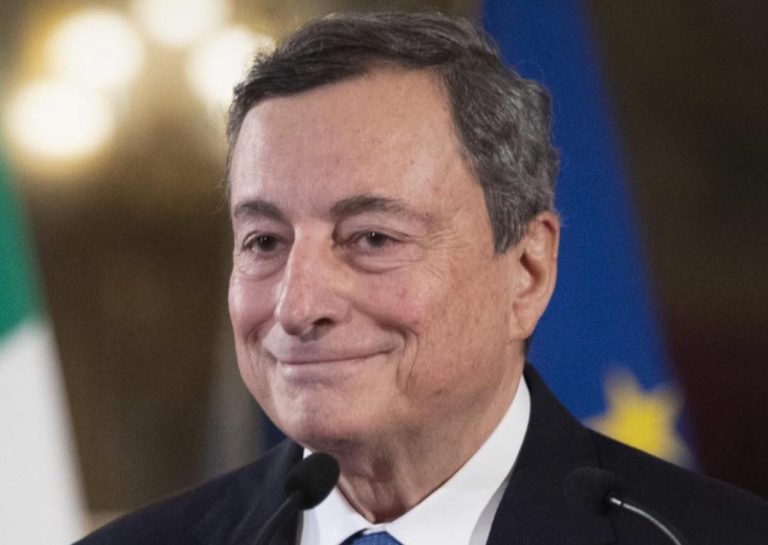 Mario Draghi premiato da Time