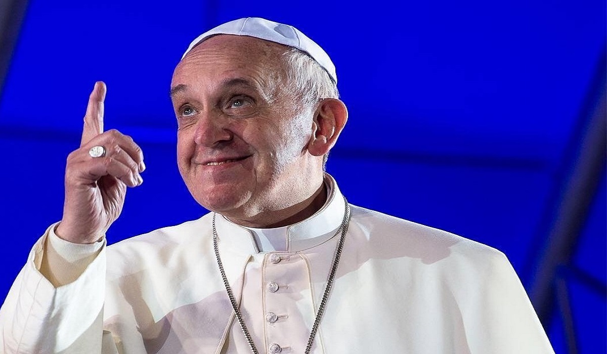 Papa Francesco operato al colon: "Alcuni mi volevano morto"