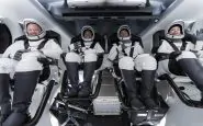 SpaceX, decollo Falcon 9 con civili "in gita spaziale"