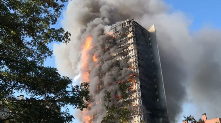 Incendio Milano