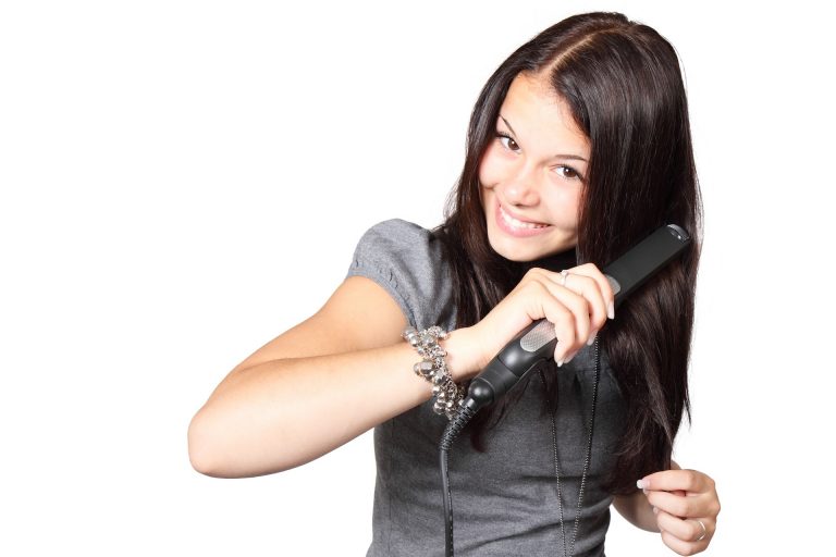 Piastra per capelli professionale: il miglior modello del 2021