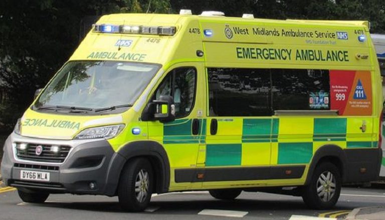 Ambulanza sbaglia indirizzo, uomo muore di Covid