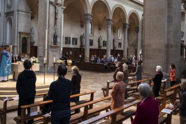 Green pass in chiesa?