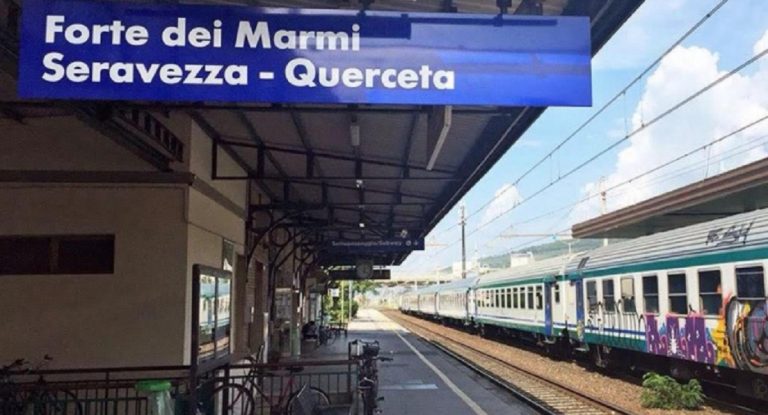 investito dal treno Versilia