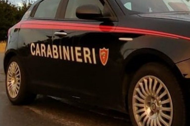 roma uomo morto strada