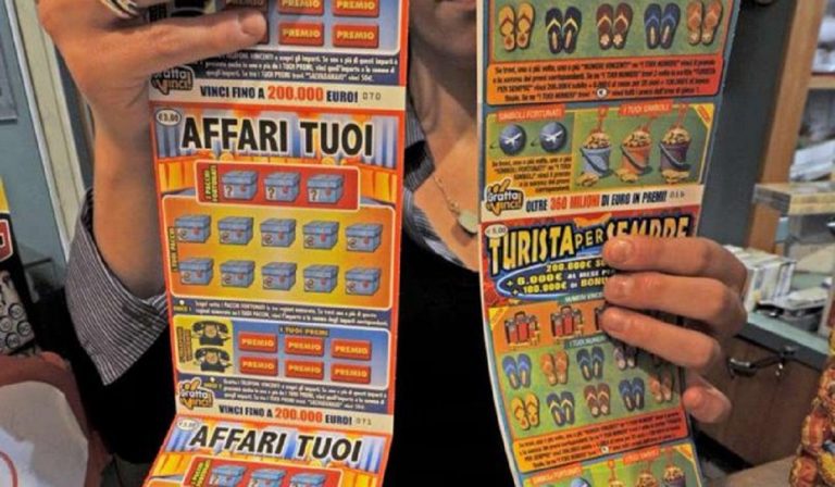 fermato tabaccaio napoli