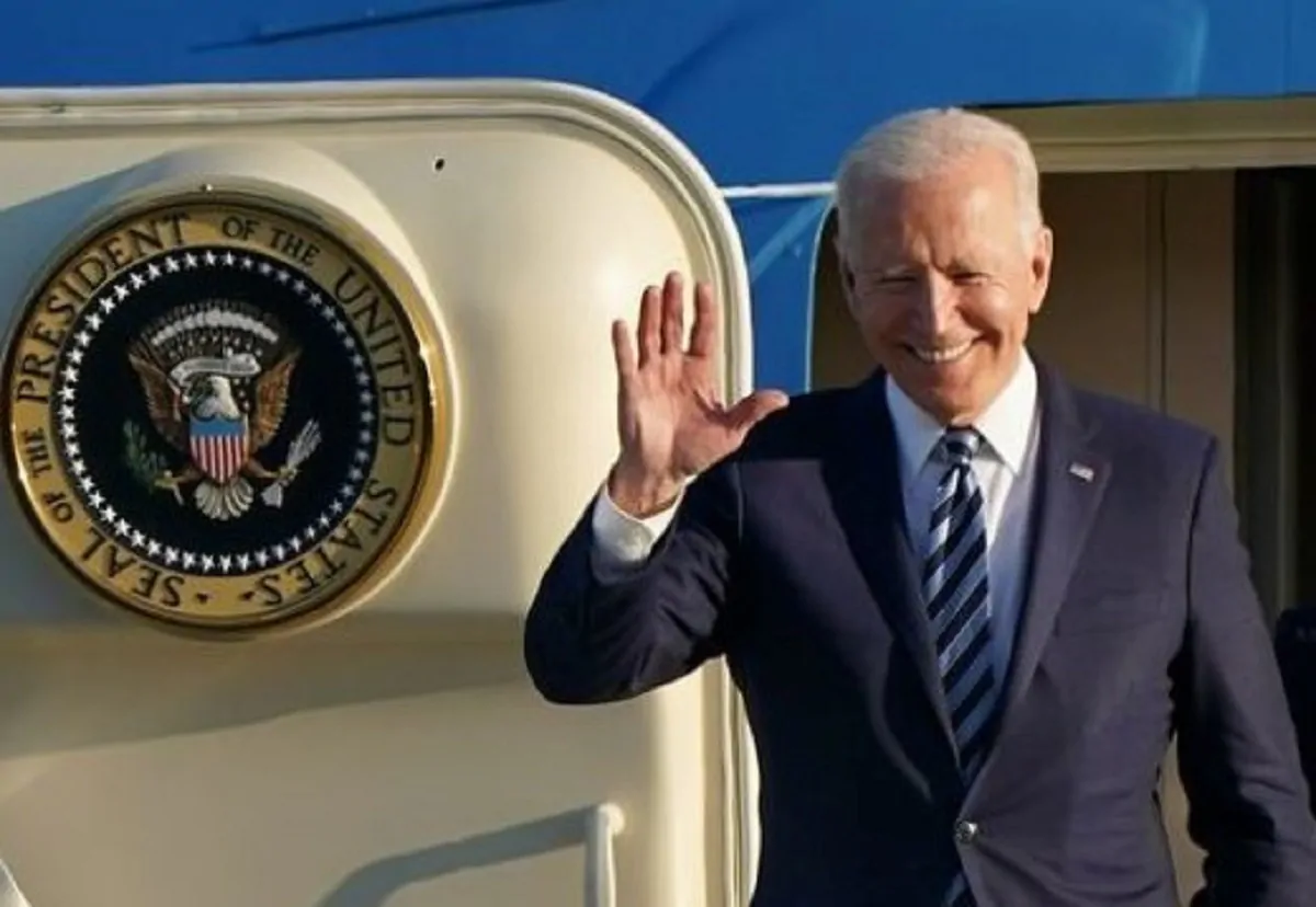 Joe Biden sulla scaletta dell'AF-ONE