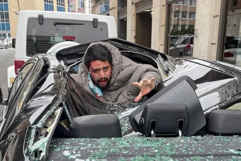 Il momento successivo al tremendo volo di
