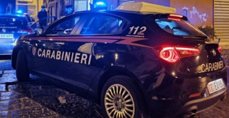 Roma, pirata della strada investe tre ragazzi davanti a una discoteca