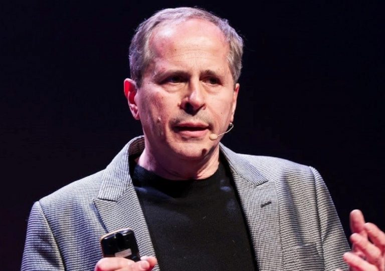Il professor Andrea Crisanti