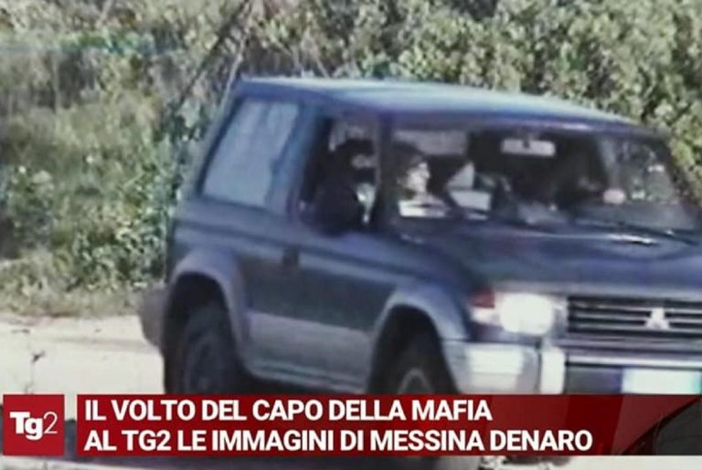 Un frame dello scoop video del Tg2 con Matteo Messina Denaro nel Suv