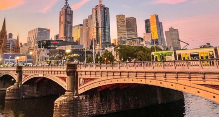 Melbourne fine lockdown