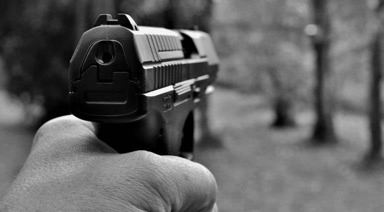 Pistola