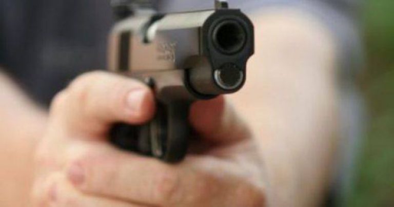 Pistola