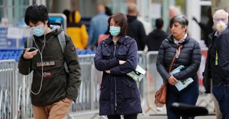 Regno Unito, allarme del ministro della Sanità: in inverno potrebbero esserci 100mila casi al giorno