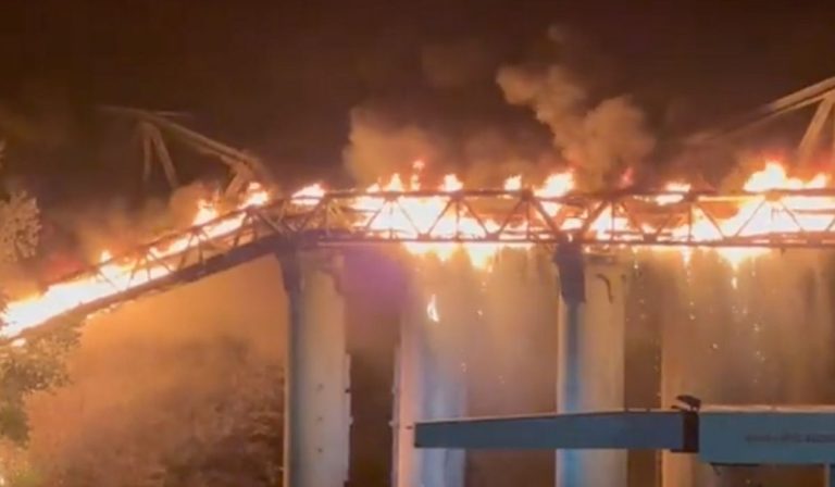 Roma incendio ponte
