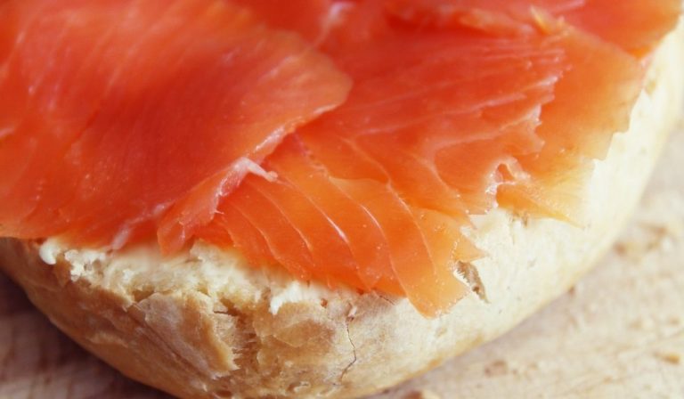 Salmone affumicato listeria