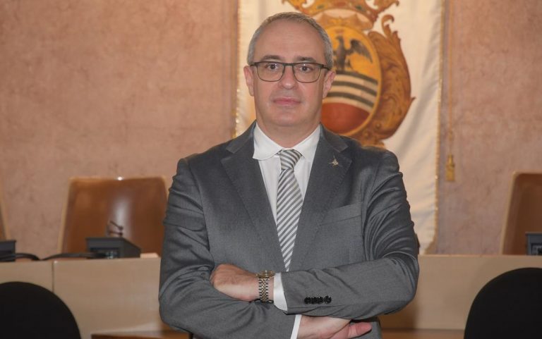 Voghera, il testimone della sparatoria: "L'assessore Adriatici ha esploso il colpo di pistola da ter
