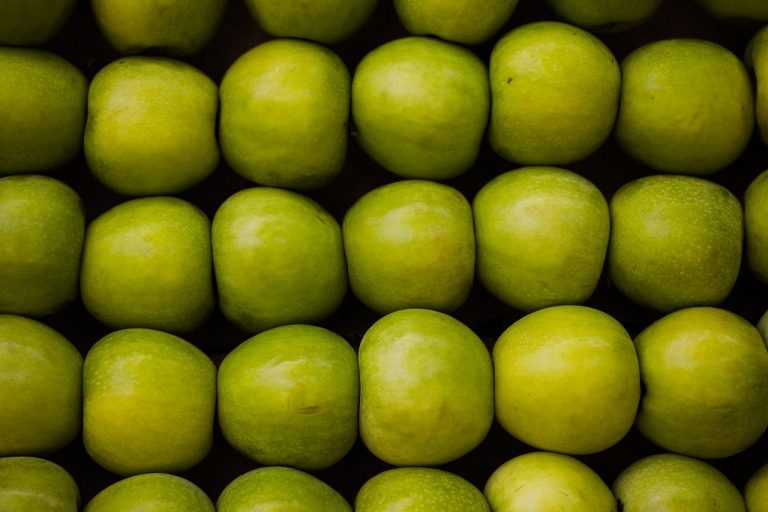 Scandalo in una società ortofrutticola