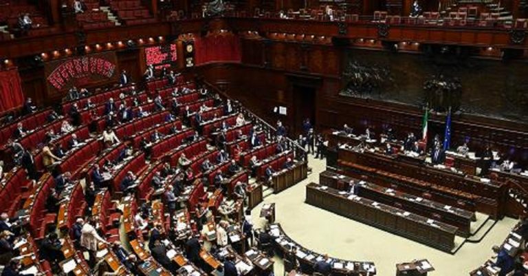 La Camera dice sì all'introduzionedella tutela dell'ambiente