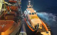 Ocean Viking ferma al largo di Lampedusa