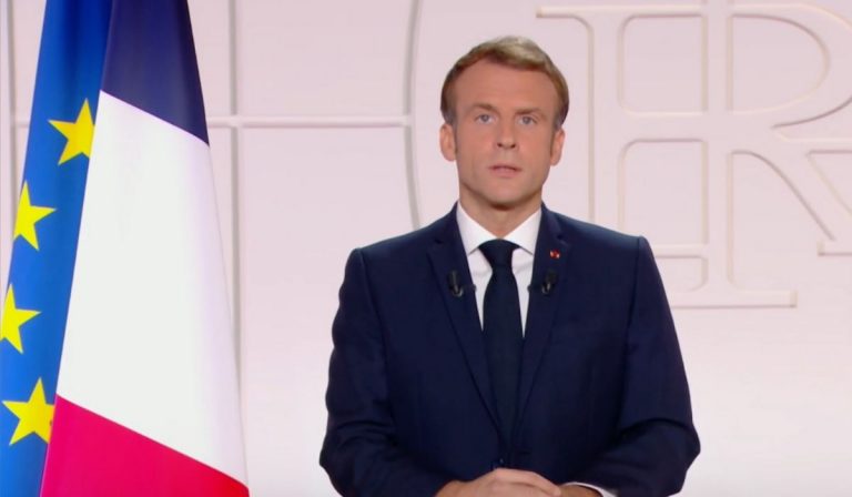 Francia Macron vaccino