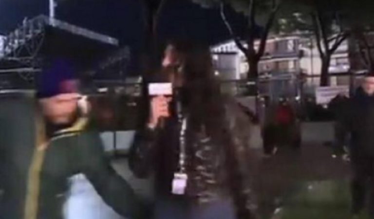 giornalista molestata responsabile