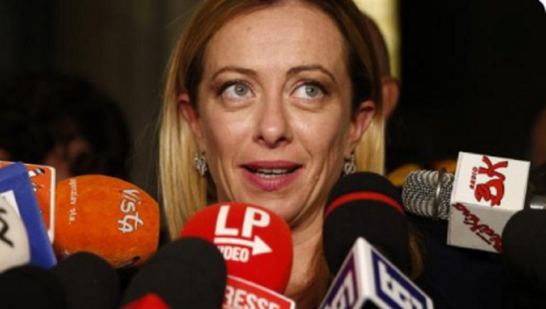 Meloni vaccino figlia