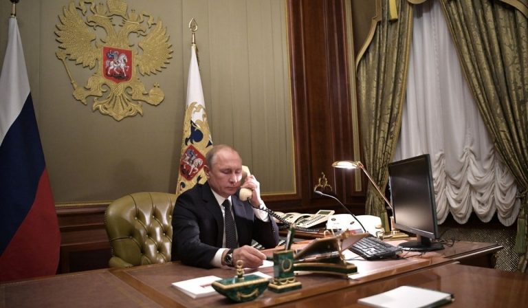 Putin terza dose vaccino