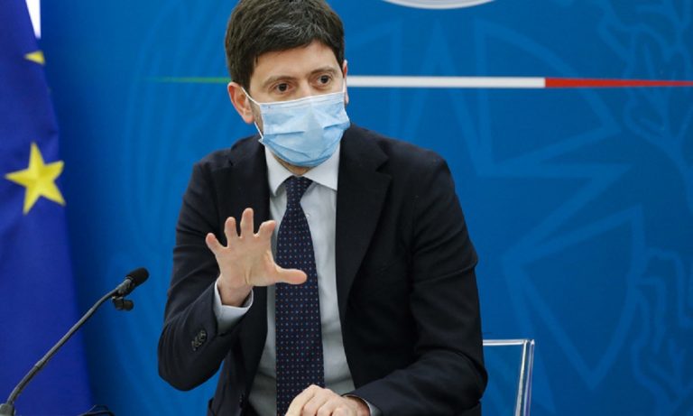Speranza: “Revoca green pass per chi risulta positivo”