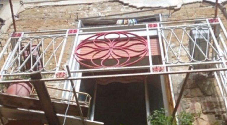 uomo caduto balcone caltanissetta