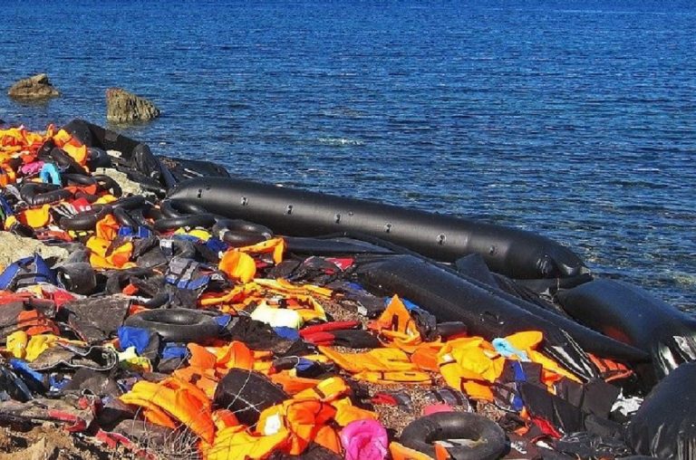 Naufragio migranti Calais