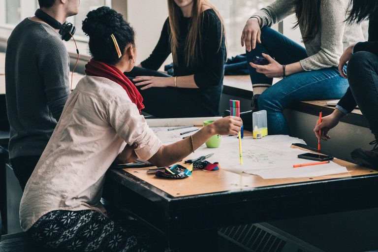 In Uk è stato studiato il rapporto fra vaccino Covid e ciclo mestruale