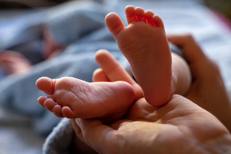 Ancona, ricoverato bimbo di 10 mesi