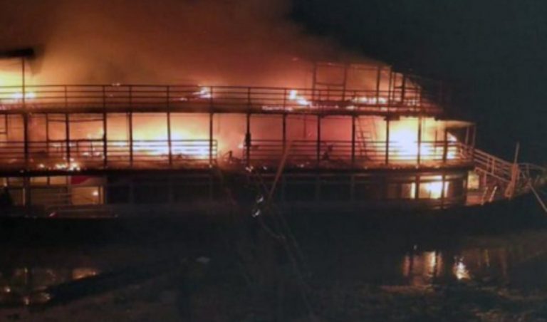 incendio traghetto bangladesh