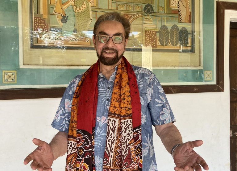 Kabir Bedi