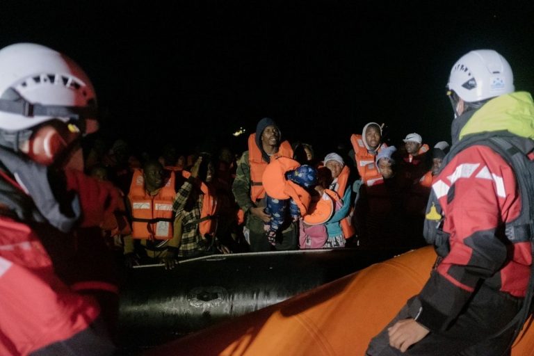 Migranti Sea Watch 3