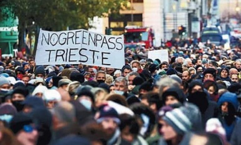 Cosa accadrebbe se No Vax e No Green Pass si aggregassero in partito
